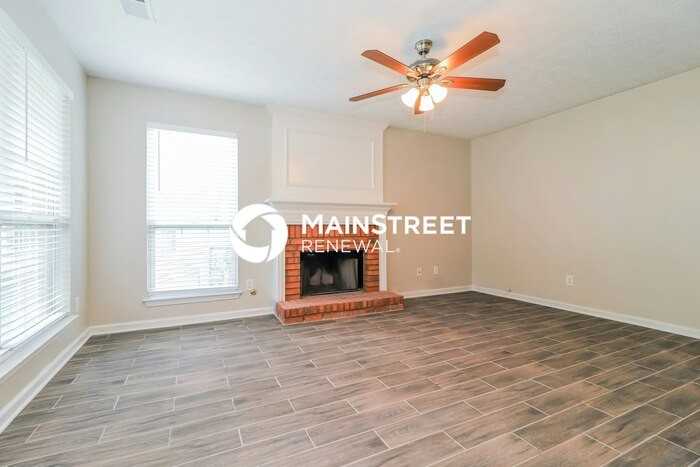 7262 Bridgeport Ct - Photo 5 of 17