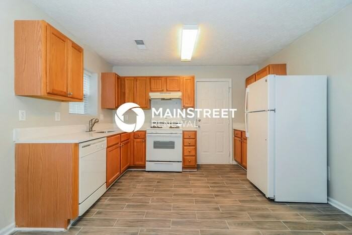 7262 Bridgeport Ct - Photo 6 of 17
