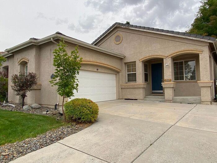 4550 Mount Bachelor Dr - Photo 2 of 45