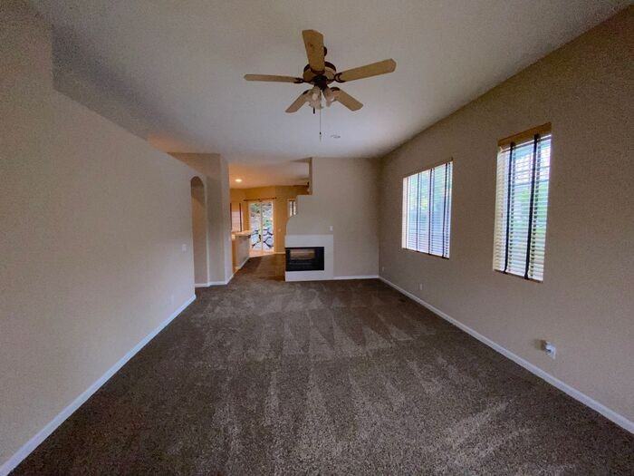 4550 Mount Bachelor Dr - Photo 5 of 45