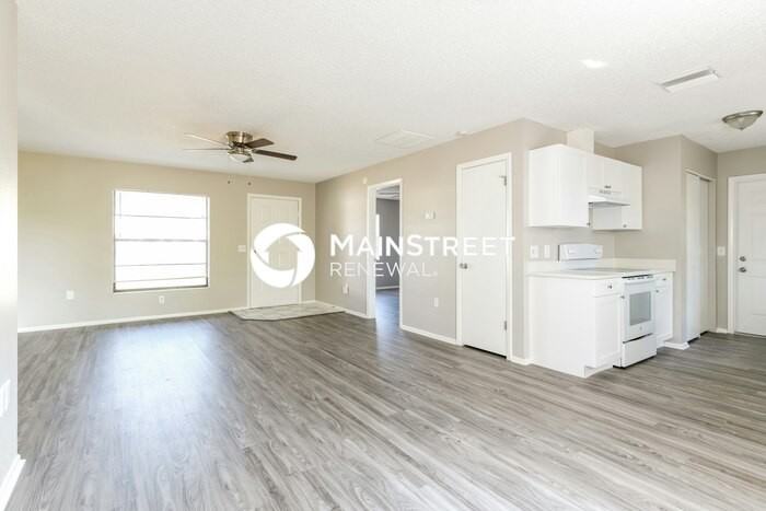 12454 Seagate St - Photo 5 of 16