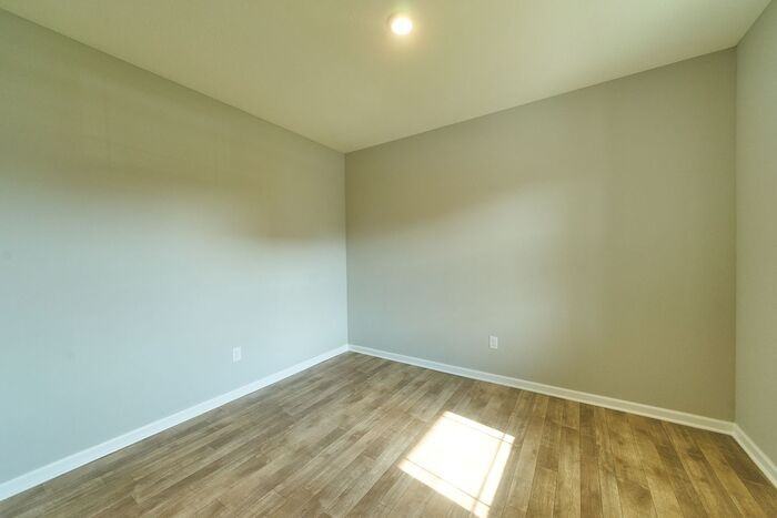 7226 Griffon Ln - Photo 4 of 29