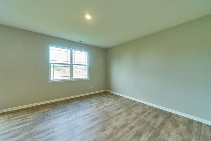 7226 Griffon Ln - Photo 6 of 29