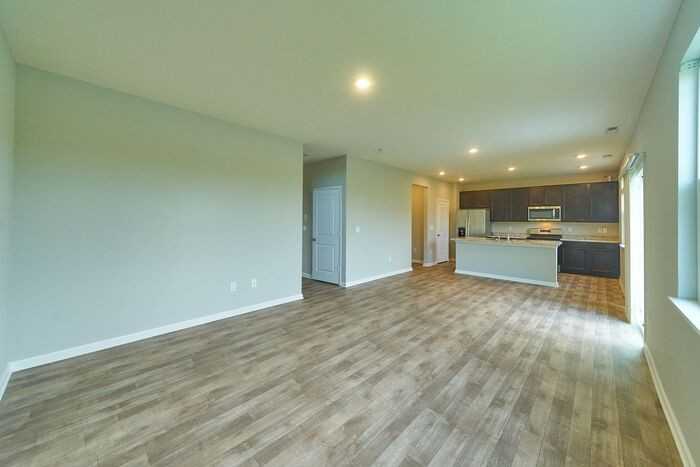 7226 Griffon Ln - Photo 7 of 29