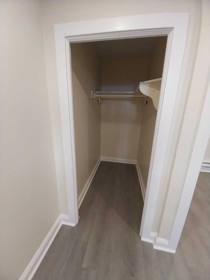 118 W B St #9 - Photo 6 of 15