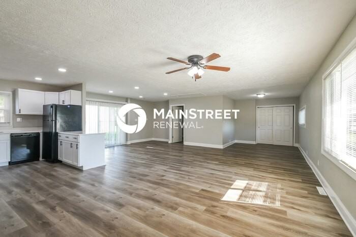 875 Maple Dr - Photo 7 of 18