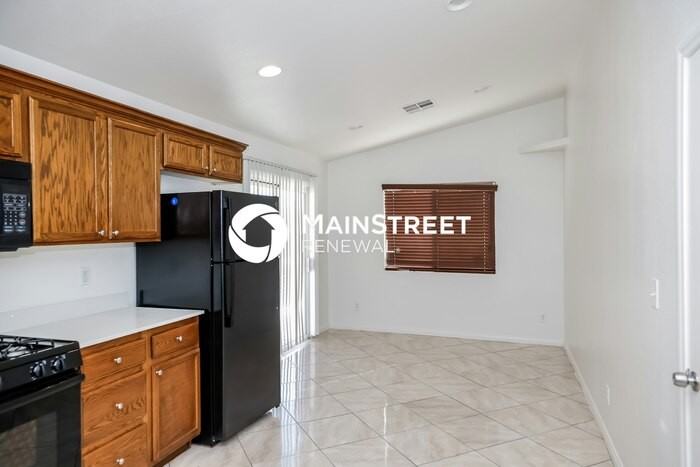 6408 Flathead Ave - Photo 6 of 16