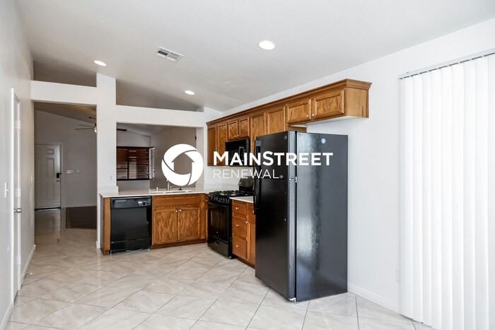 6408 Flathead Ave - Photo 7 of 16