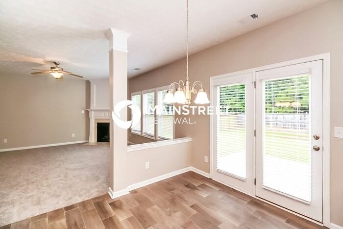 145 Parkway Dr - Photo 6 of 17