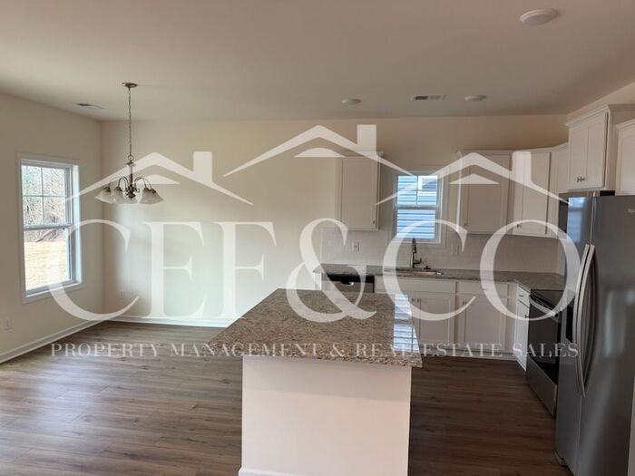 1119 Silverbend Trl - Photo 4 of 19