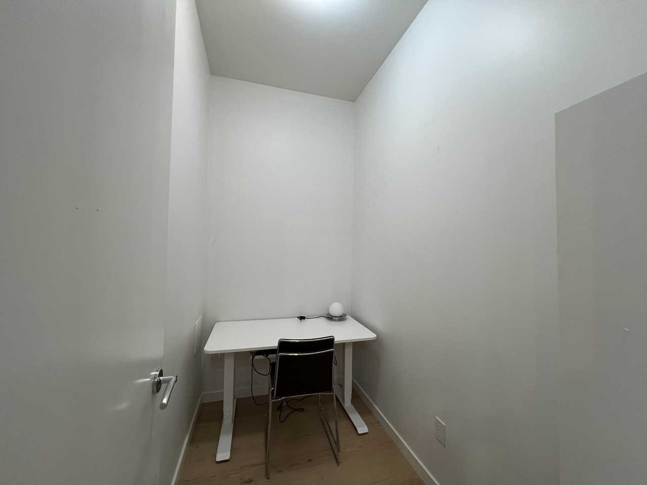 1205 Howe Street #4xx - Photo 5 of 17