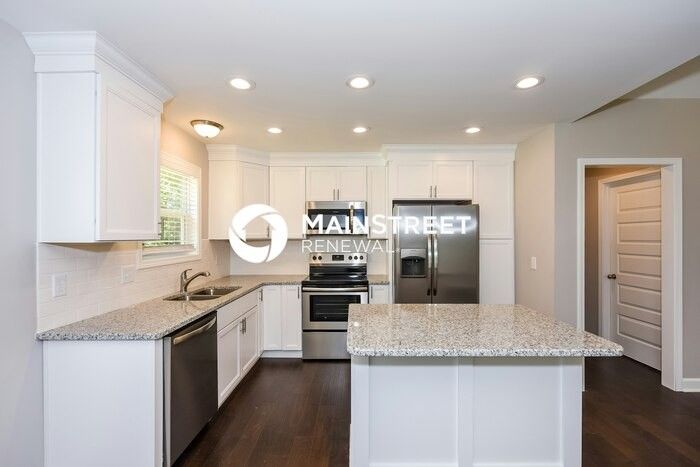 120 Lynn Dr - Photo 5 of 16
