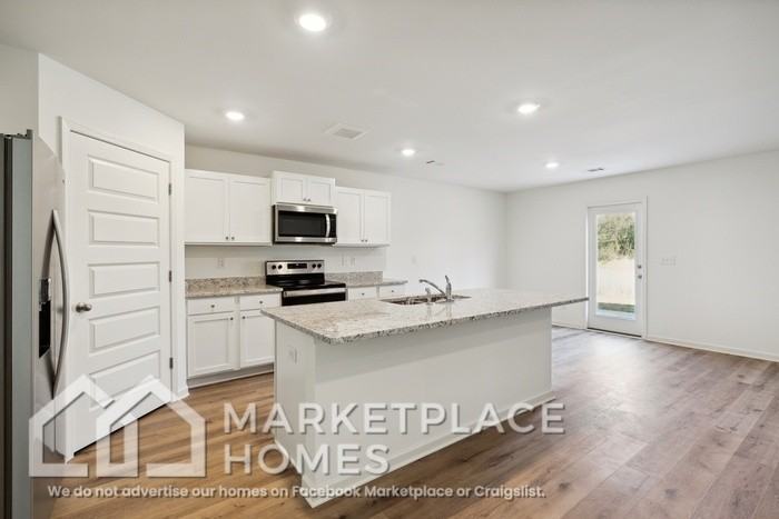 7334 Wilburton Ln - Photo 4 of 34