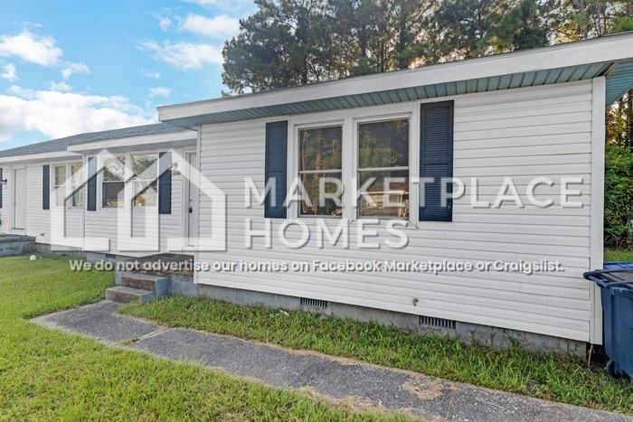2247 Onslow Dr - Photo 3 of 23
