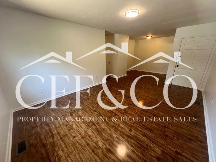 751 Springdale Dr #11 - Photo 4 of 17