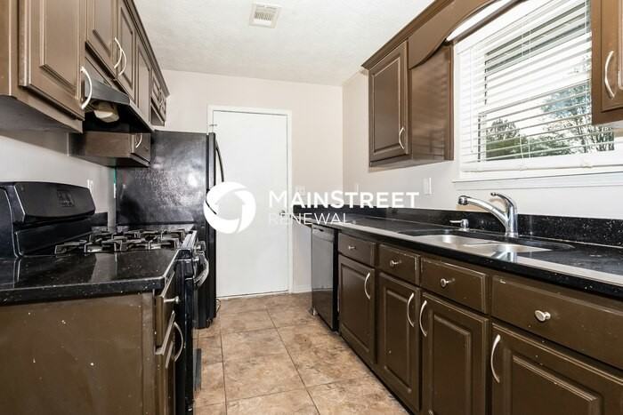 271 River Chase Dr - Photo 5 of 16