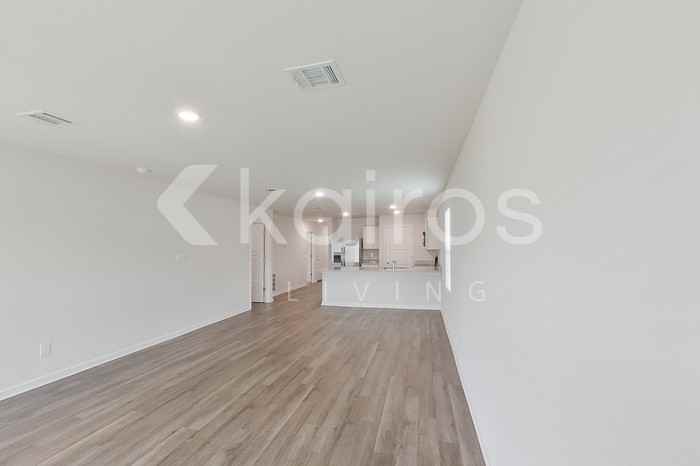 14250 Ruffian Ave - Photo 4 of 21