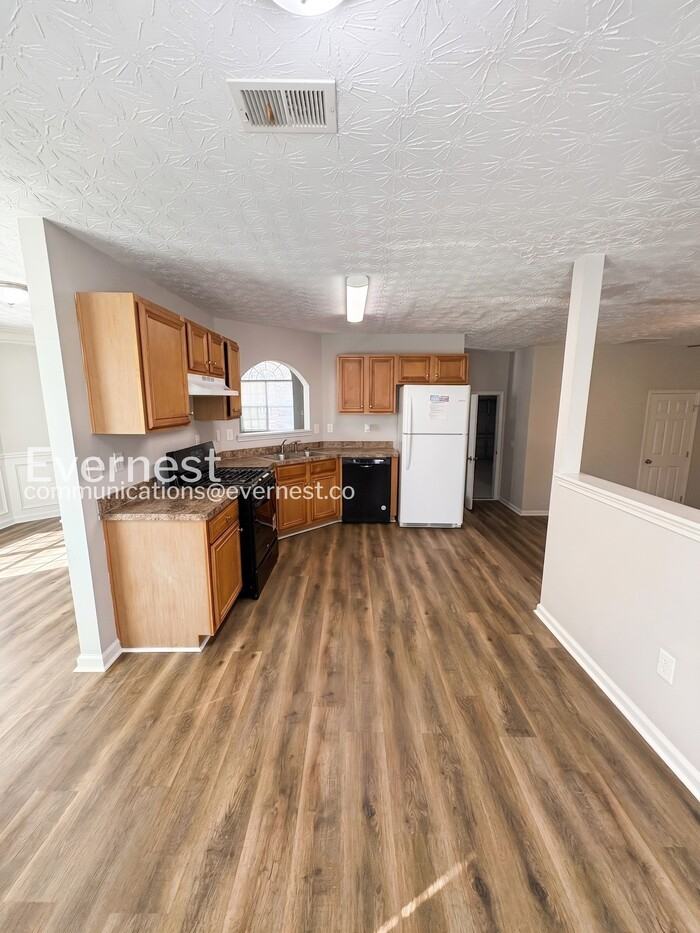6870 Old Bethsaida Way - Photo 7 of 32
