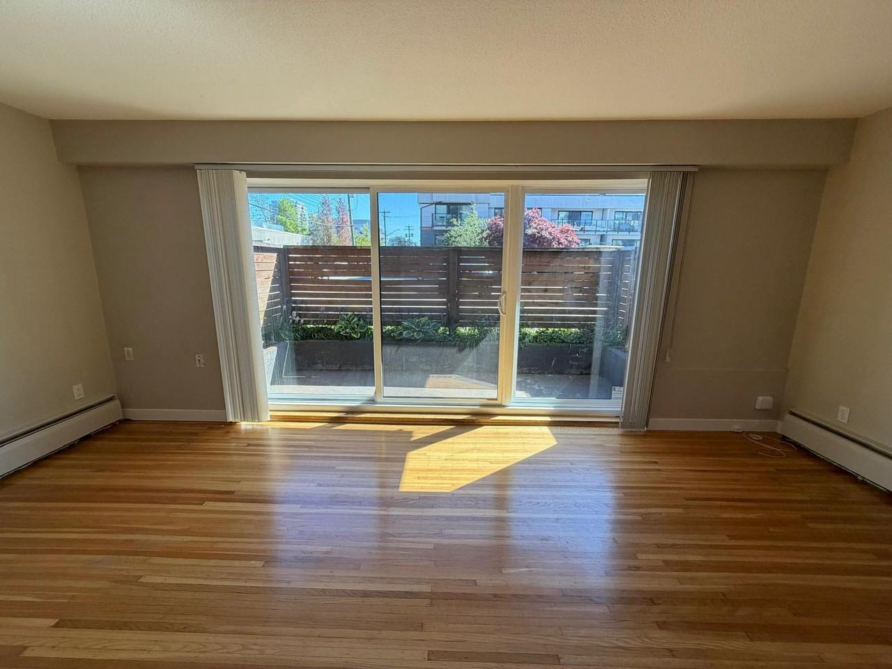 121 West 20th Street #101 - Photo 5 of 23