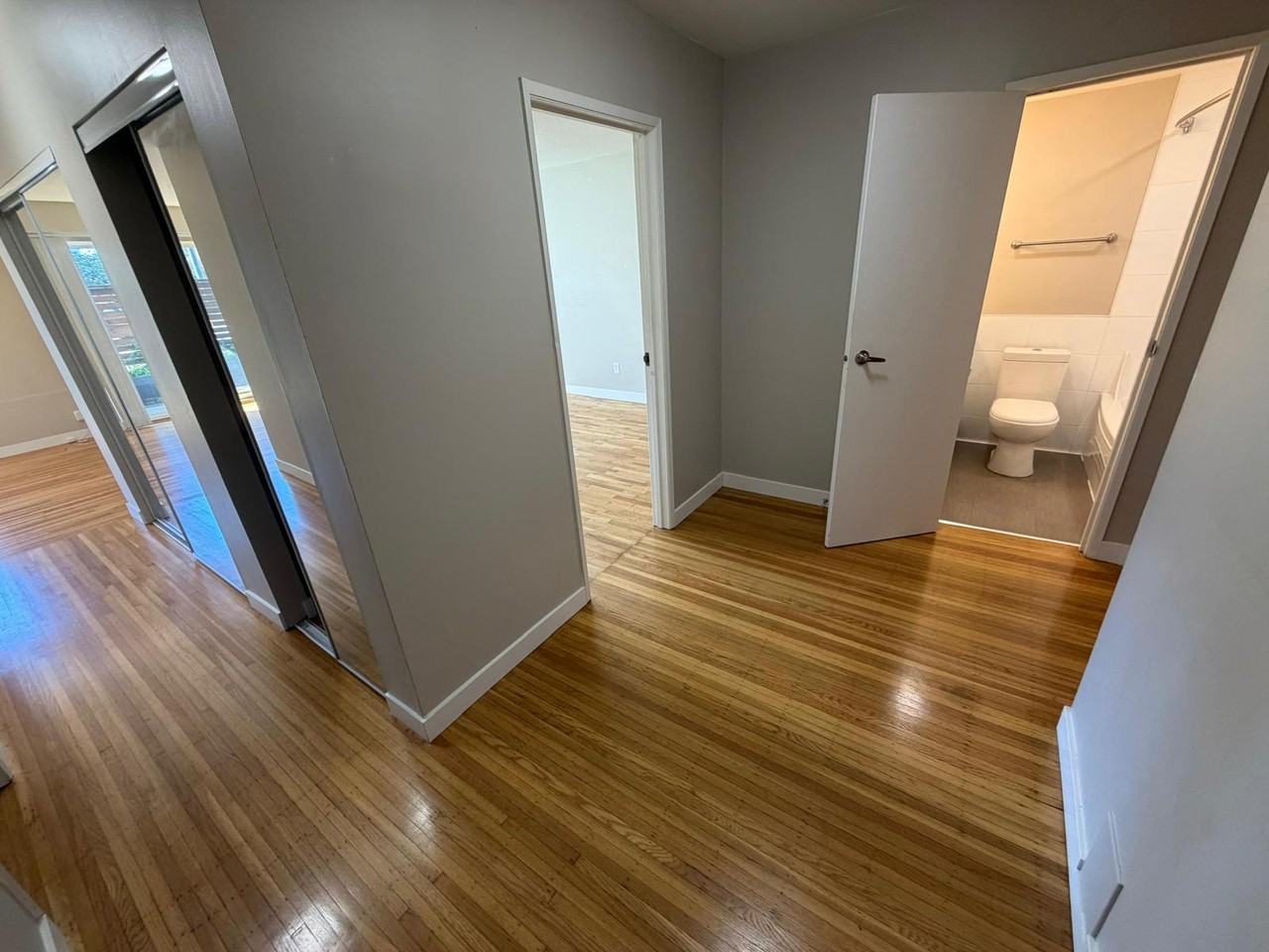121 West 20th Street #101 - Photo 4 of 23