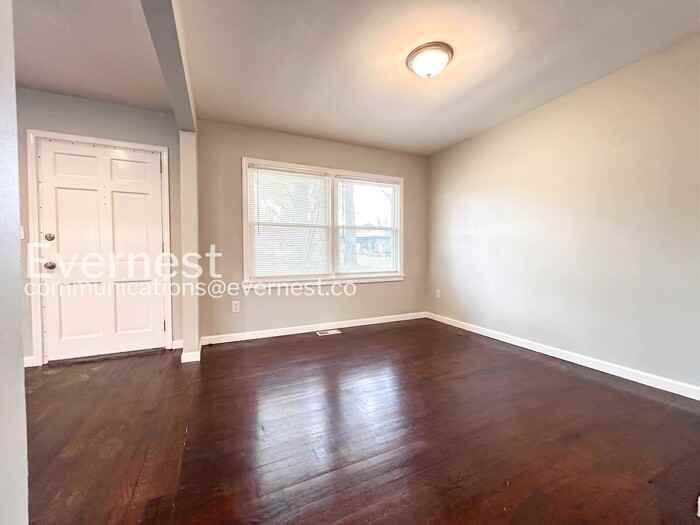 1345 Twin Oaks Cir Se - Photo 7 of 20