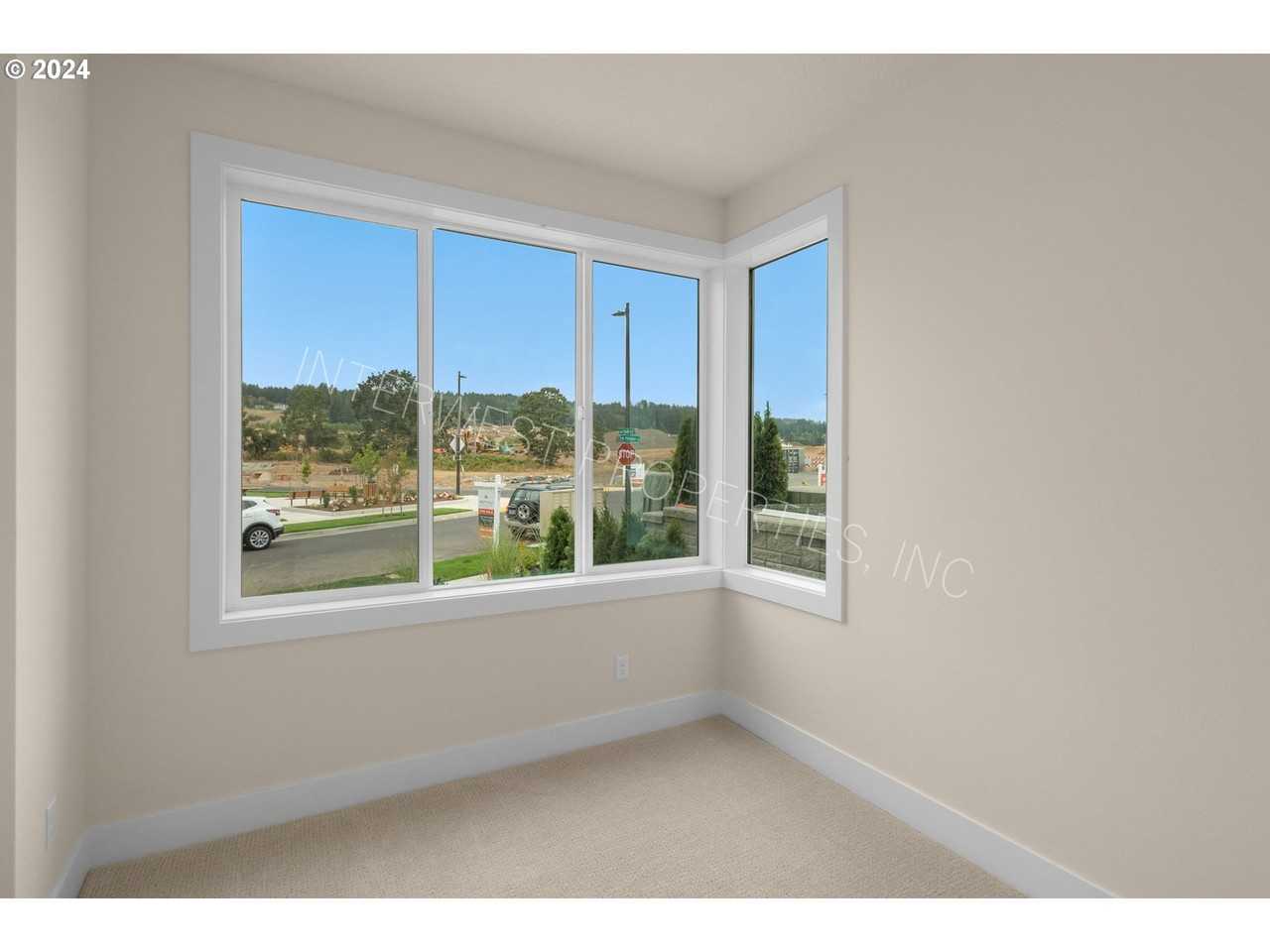 18590 Southwest Precipice Lane - Photo 4 of 28