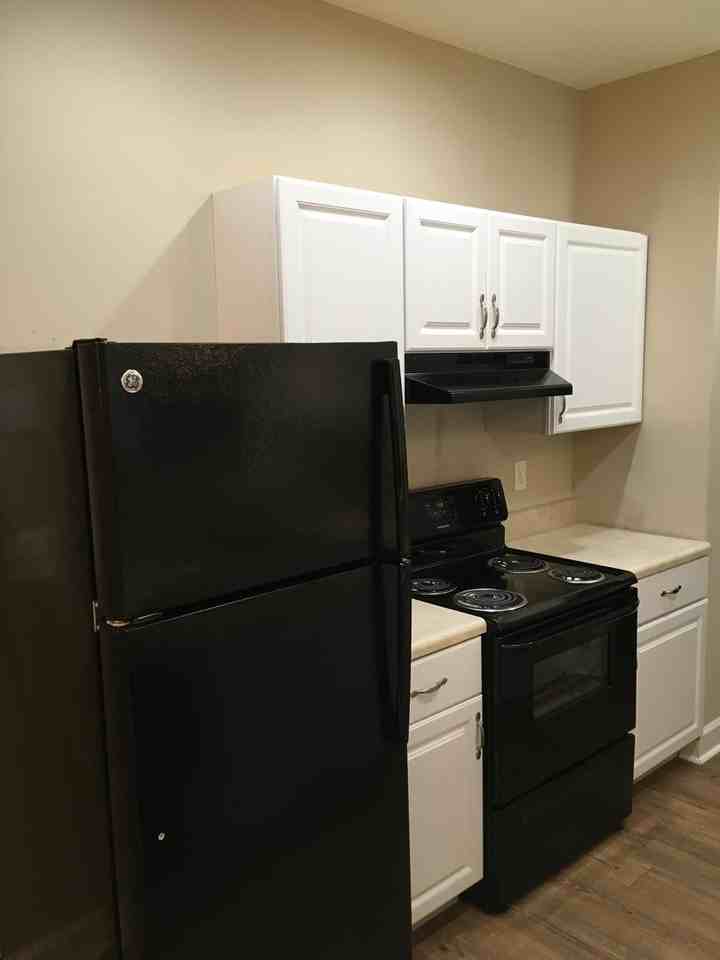 2251 5th Ave E - Photo 5 of 8