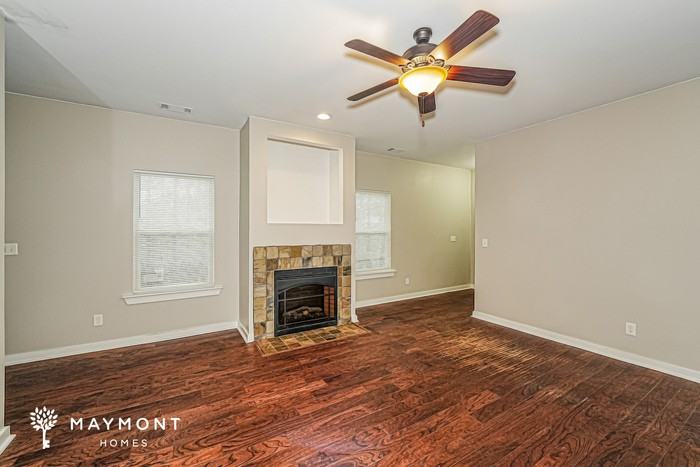 245 Hathaway Ln - Photo 5 of 15