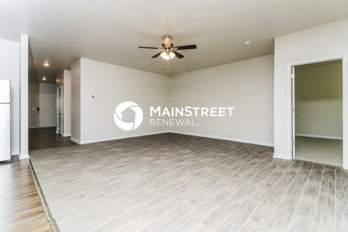 80 Randette Dr - Photo 4 of 17