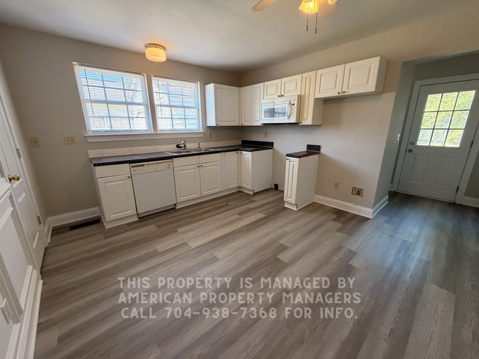 421 Grace Ave Nw - Photo 3 of 8