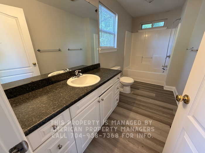 421 Grace Ave Nw - Photo 6 of 8