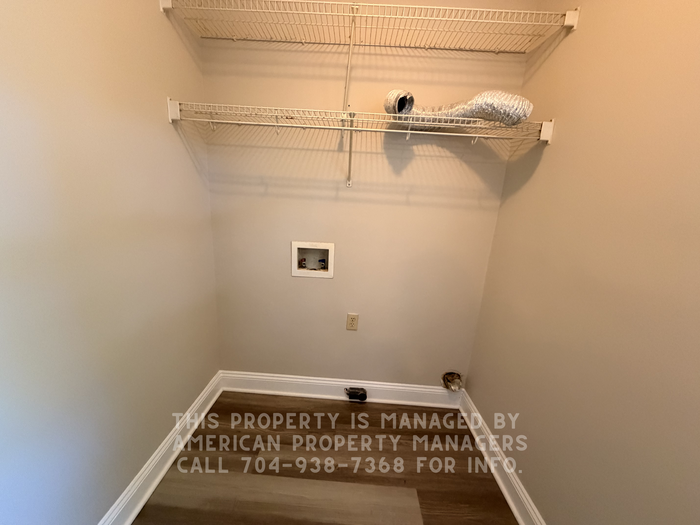 421 Grace Ave Nw - Photo 7 of 8