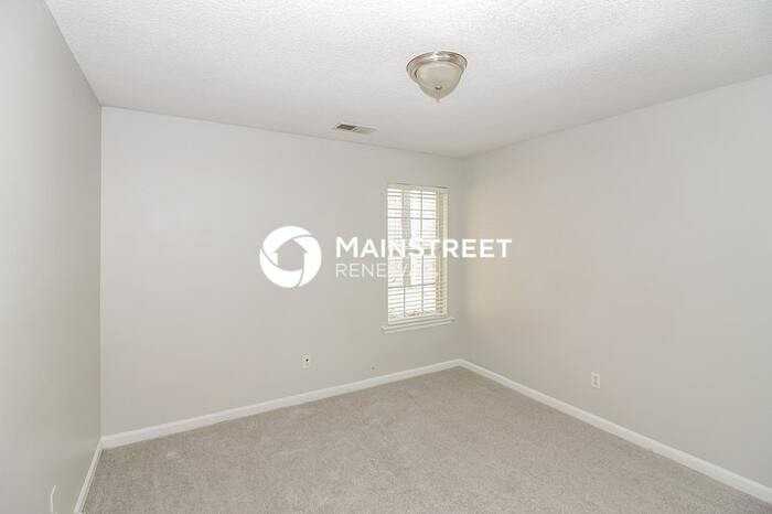 9054 Gracie Ln - Photo 7 of 14