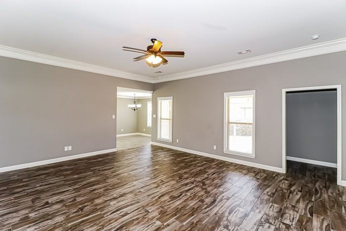 303 Stone Creek Dr - Photo 2 of 10