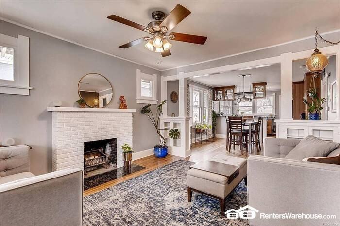 2045 S Logan St - Photo 6 of 29