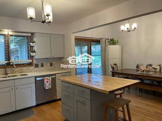 536 Lake Cove Ct - Photo 3 of 21