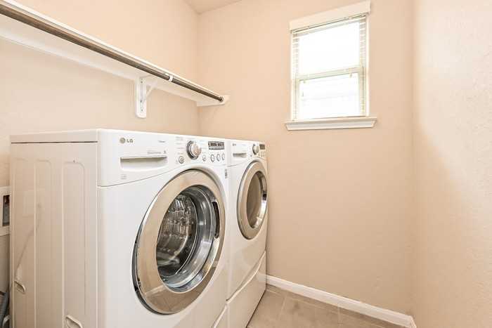 9719 Deborah Colony Ln - Photo 6 of 15