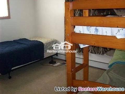 1047 Thorndale Ave - Photo 2 of 12