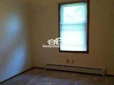 1047 Thorndale Ave - Photo 3 of 12