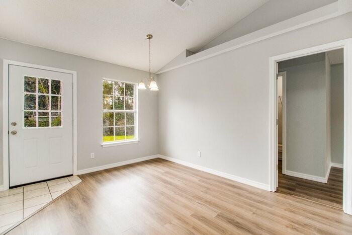 1015 Sable Dr #B - Photo 7 of 26