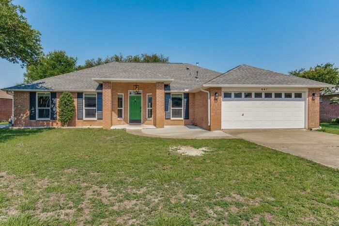 907 Catskill Ln