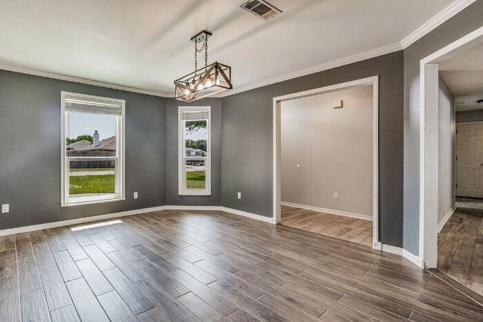 907 Catskill Ln - Photo 3 of 50