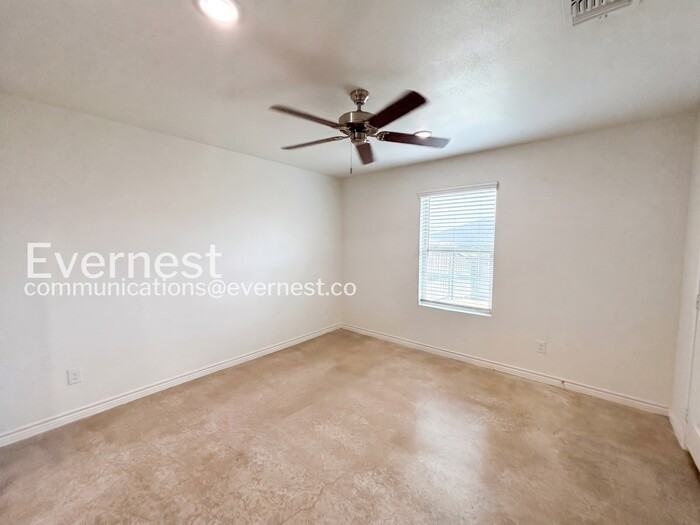 2316 Duntov Dr #B - Photo 6 of 17