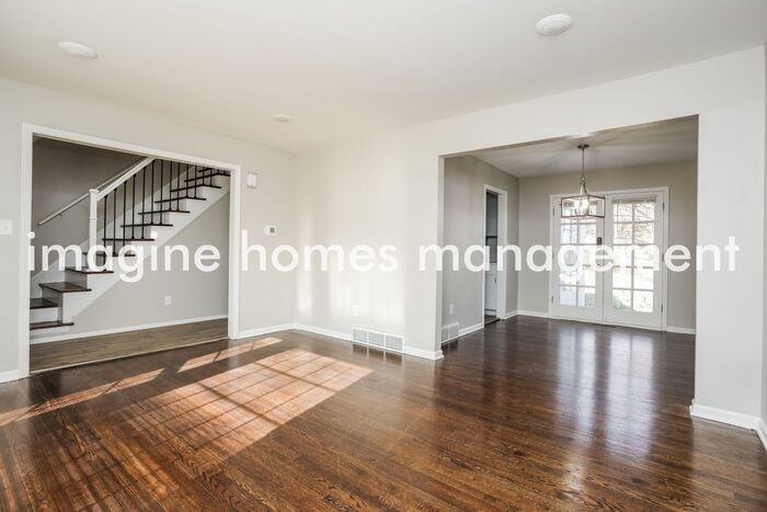 9411 Moody Park Dr - Photo 7 of 23