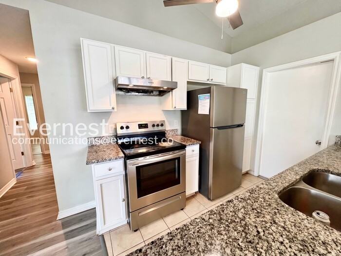 7870 Pine Fork Dr - Photo 4 of 22