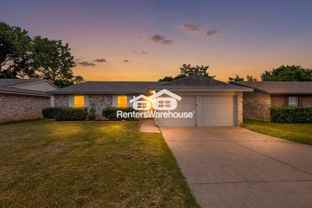 5711 Shady Hill Ln - Photo 1 of 1