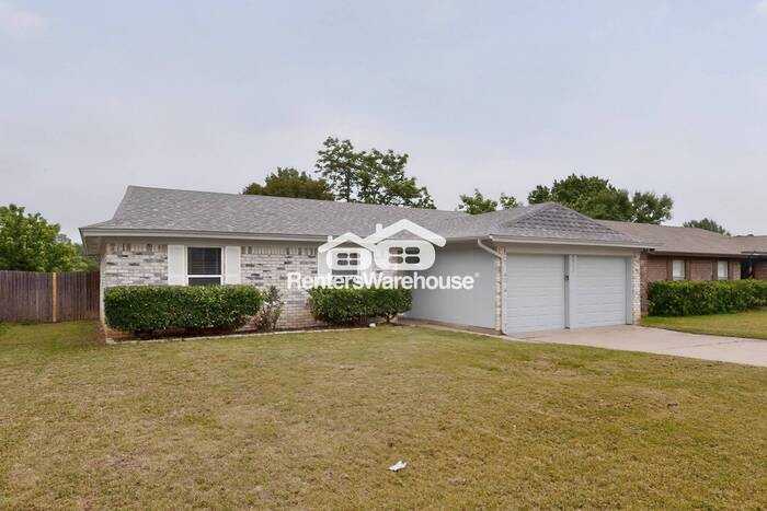 5711 Shady Hill Ln - Photo 5 of 45