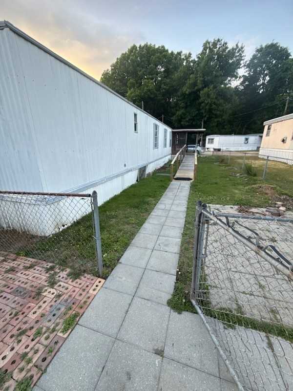612 Cedar Level Rd - Photo 7 of 10