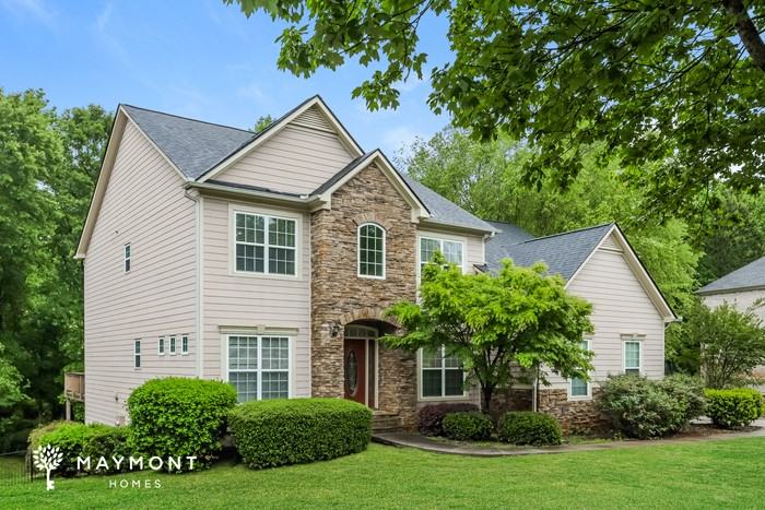 1521 Granby Ln - Photo 2 of 3