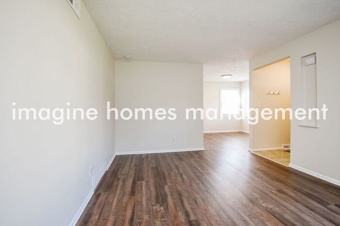 6727 Solon Blvd - Photo 5 of 14